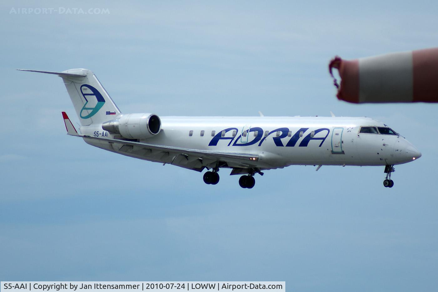 S5-AAI, 1998 Canadair CRJ-200LR (CL-600-2B19) C/N 7248, Adria Airways