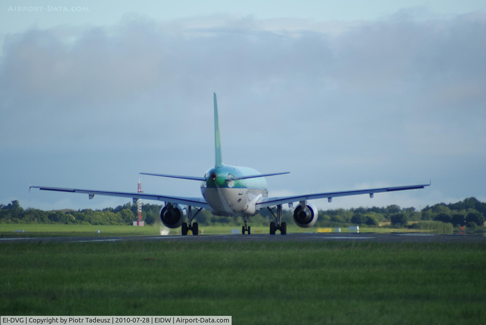 EI-DVG, 2007 Airbus A320-214 C/N 3318, on runway