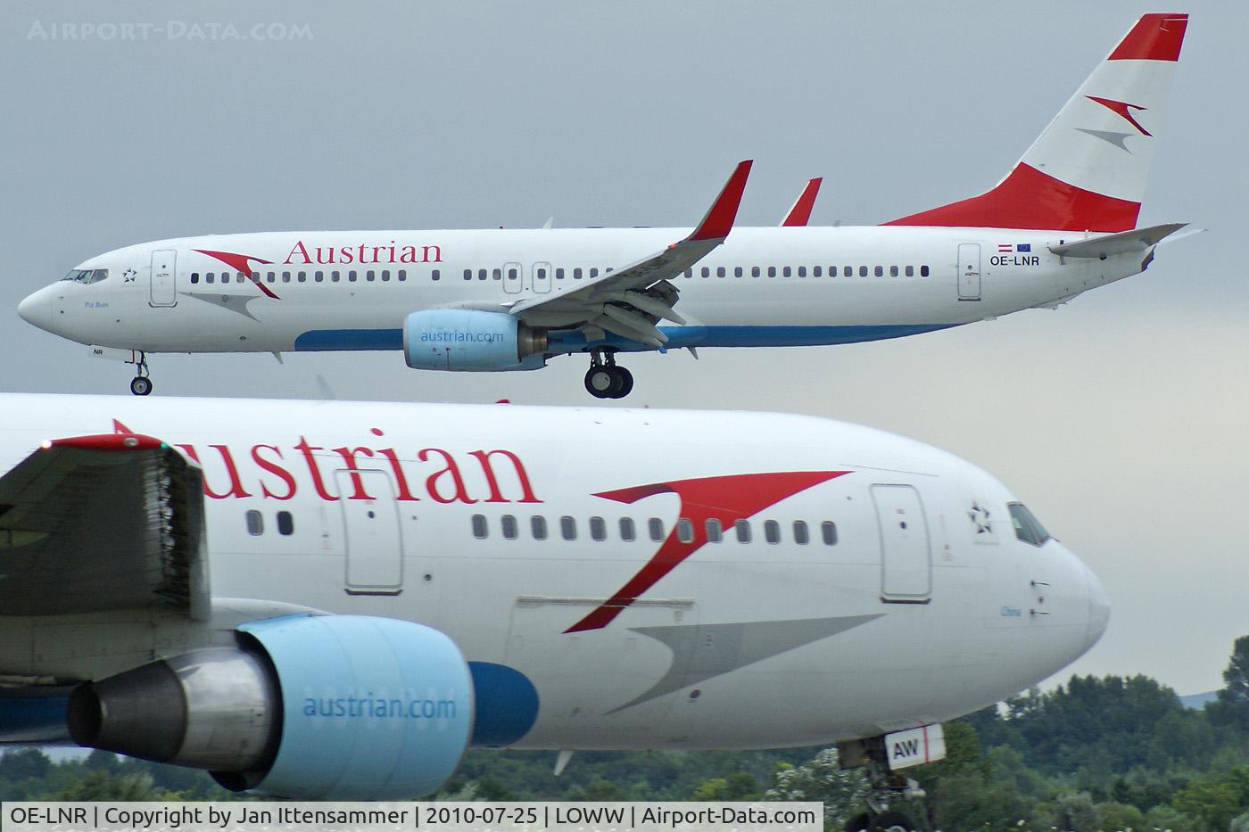 OE-LNR, 2005 Boeing 737-8Z9 C/N 33833, AUA