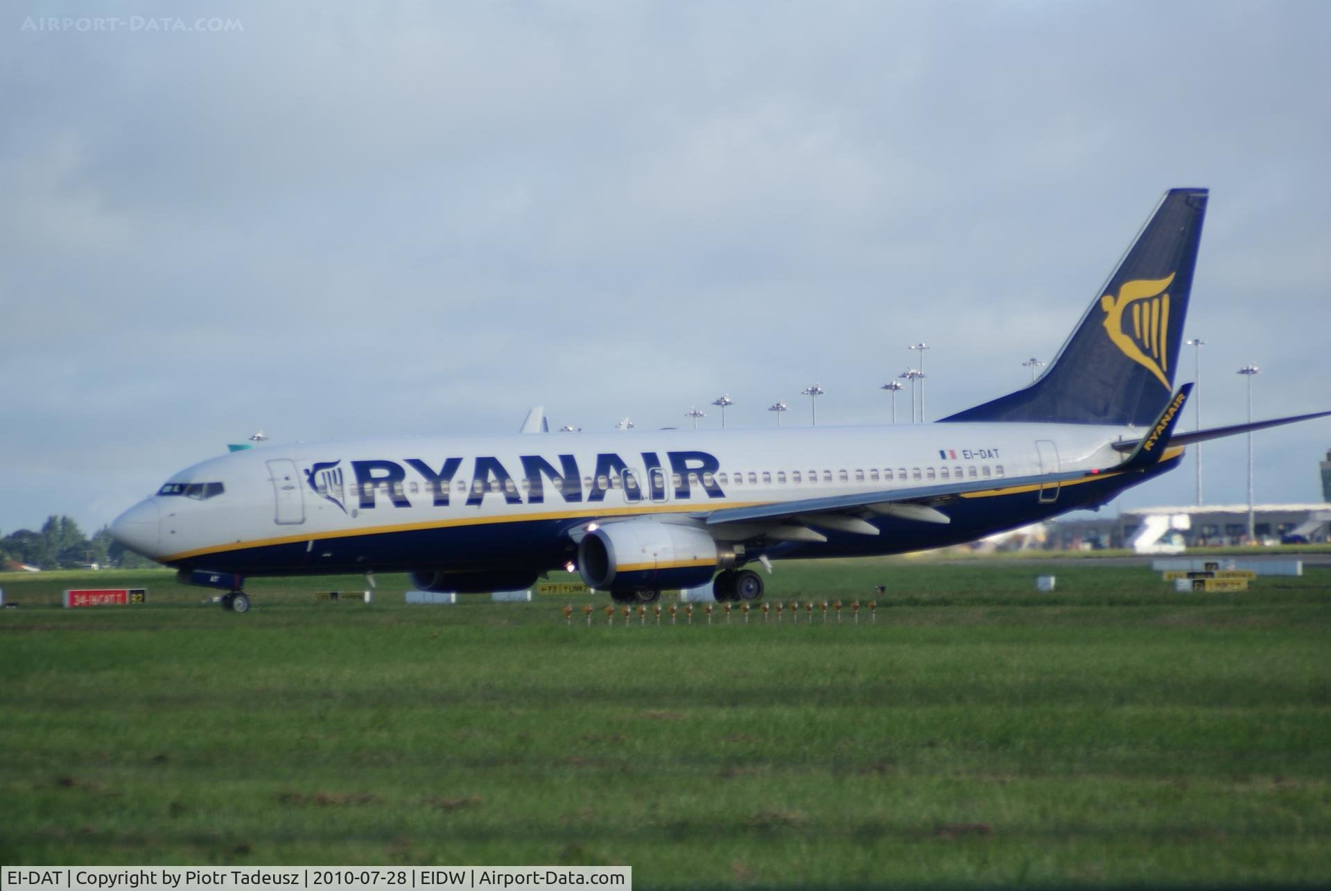 EI-DAT, 2003 Boeing 737-8AS C/N 33554, Dublin