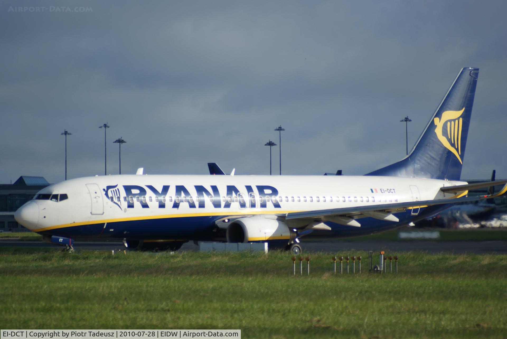 EI-DCT, 2004 Boeing 737-8AS C/N 33813, Dublin