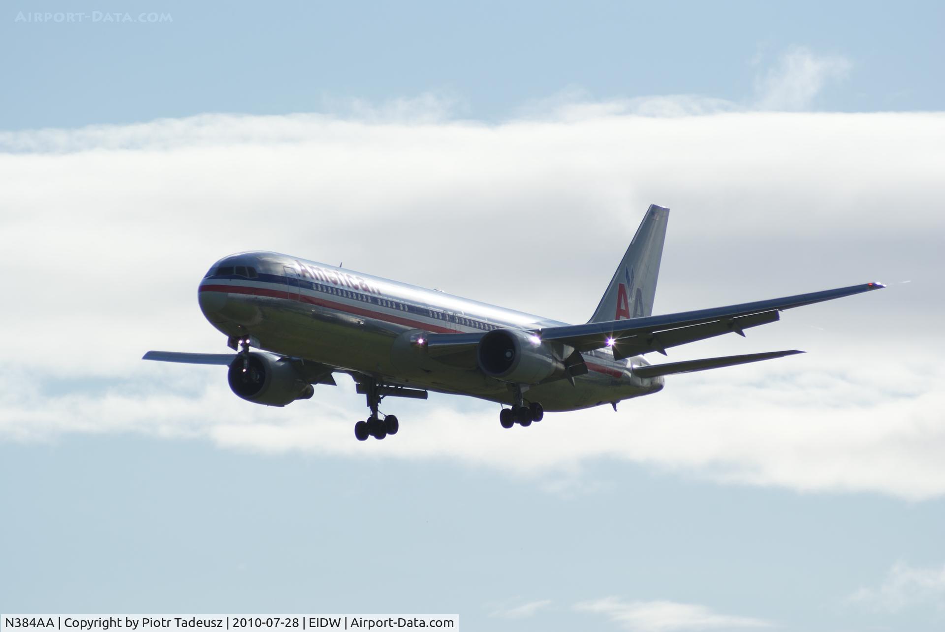 N384AA, 1993 Boeing 767-323 C/N 26996, Dublin