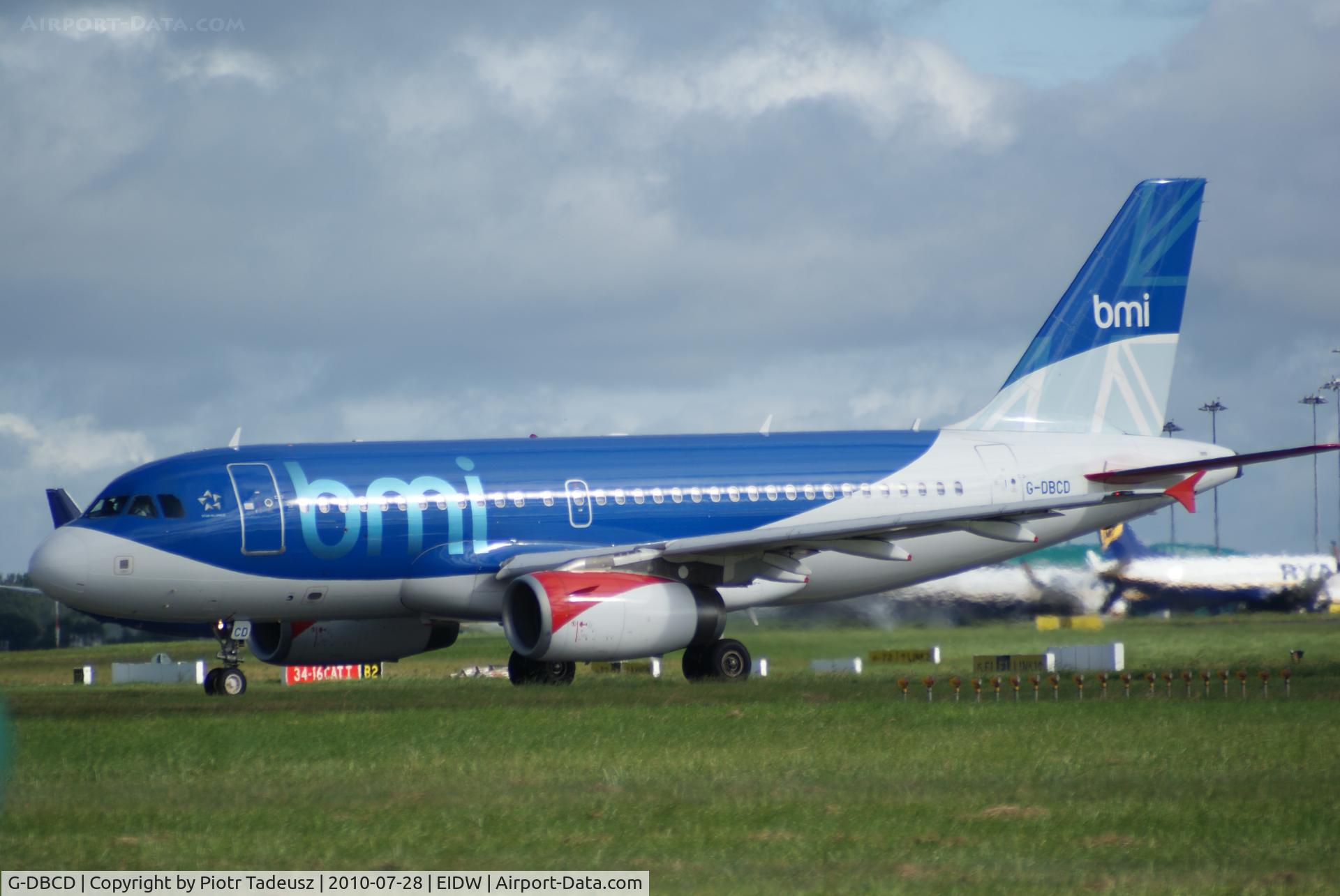 G-DBCD, 2005 Airbus A319-131 C/N 2389, on runway
