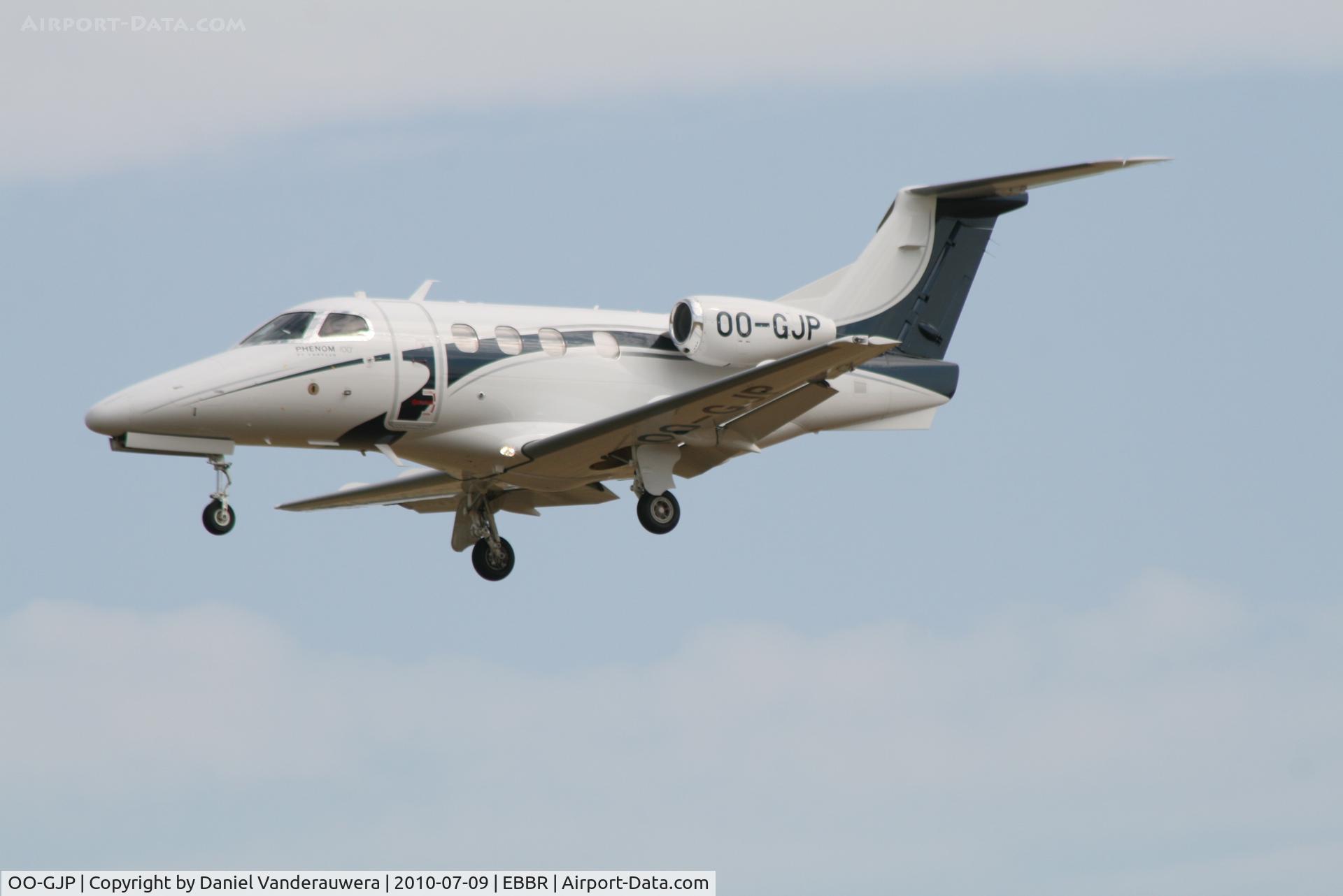OO-GJP, 2010 Embraer EMB-500 Phenom 100 C/N 50000147, Arriving to RWY 25L