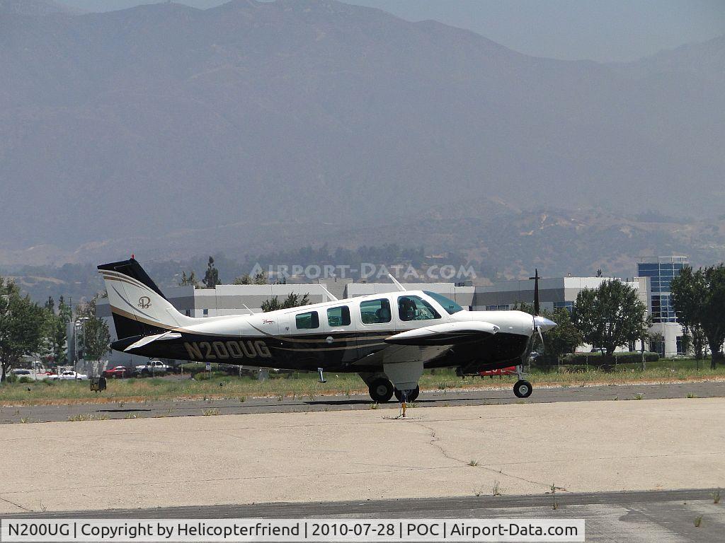 N200UG, 1978 Beech A36 Bonanza 36 C/N E-1225, Taxiing to runway 26L for flight to Cable
