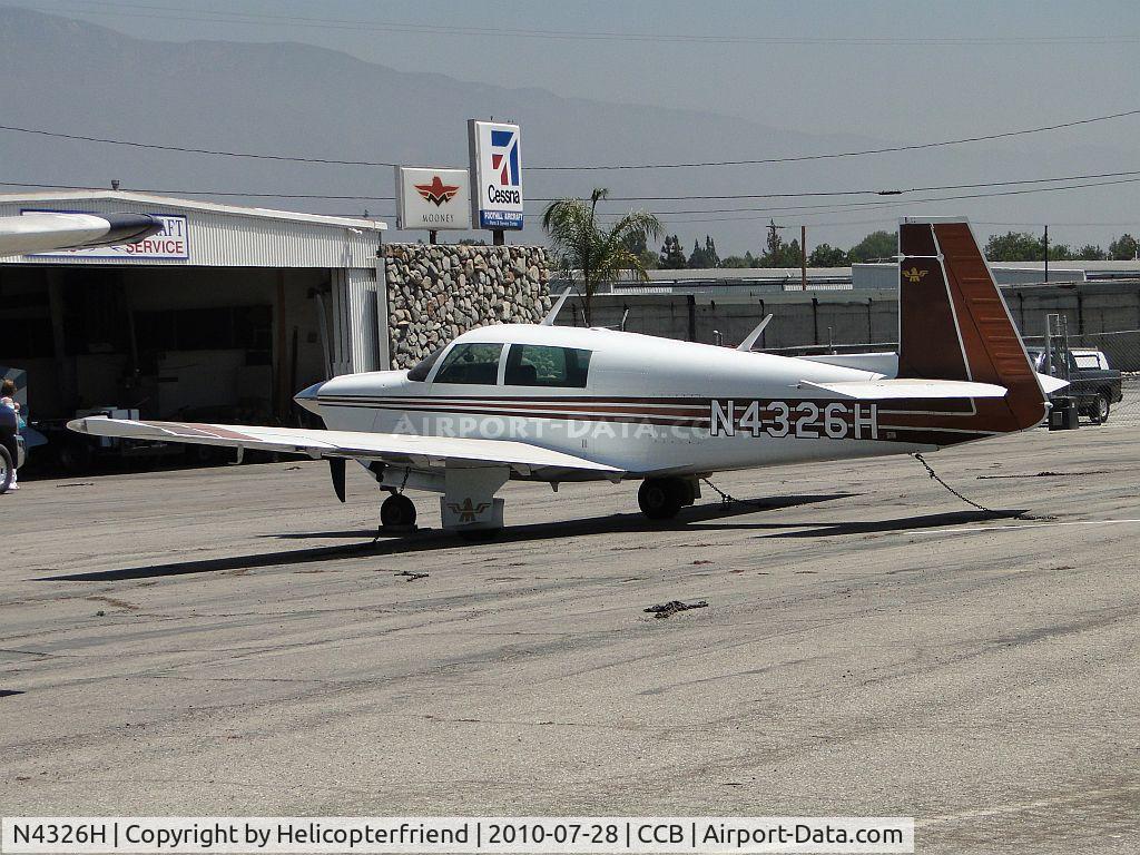 N4326H, 1978 Mooney M20J 201 C/N 24-0707, Parked at Foothill Sales and Service