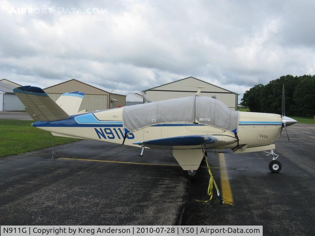 N911G, 1966 Beech V35 Bonanza C/N D-8198, Beech V35 Bonanza on the ramp.