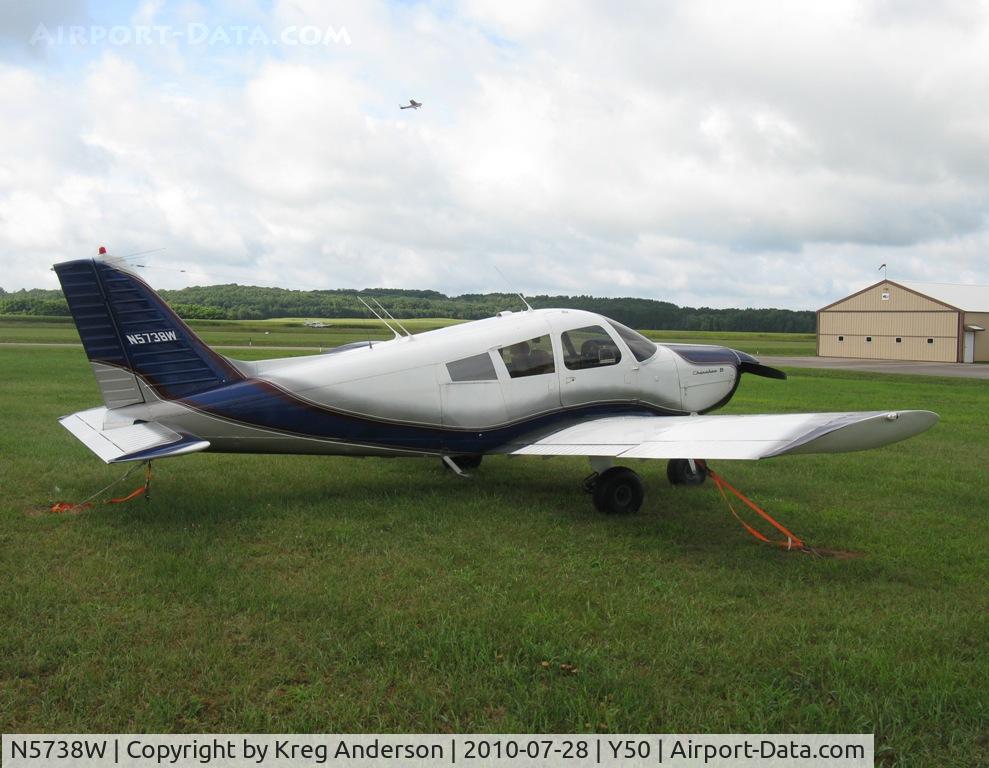 N5738W, 1963 Piper PA-28-150 Cherokee C/N 28-1434, Piper PA-28-150 Cherokee in the grass.