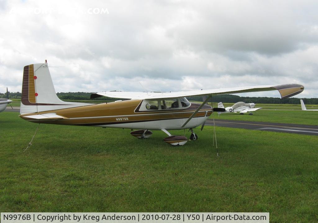 N9976B, 1957 Cessna 182A Skylane C/N 34376, Cessna 182A Skylane in the grass.