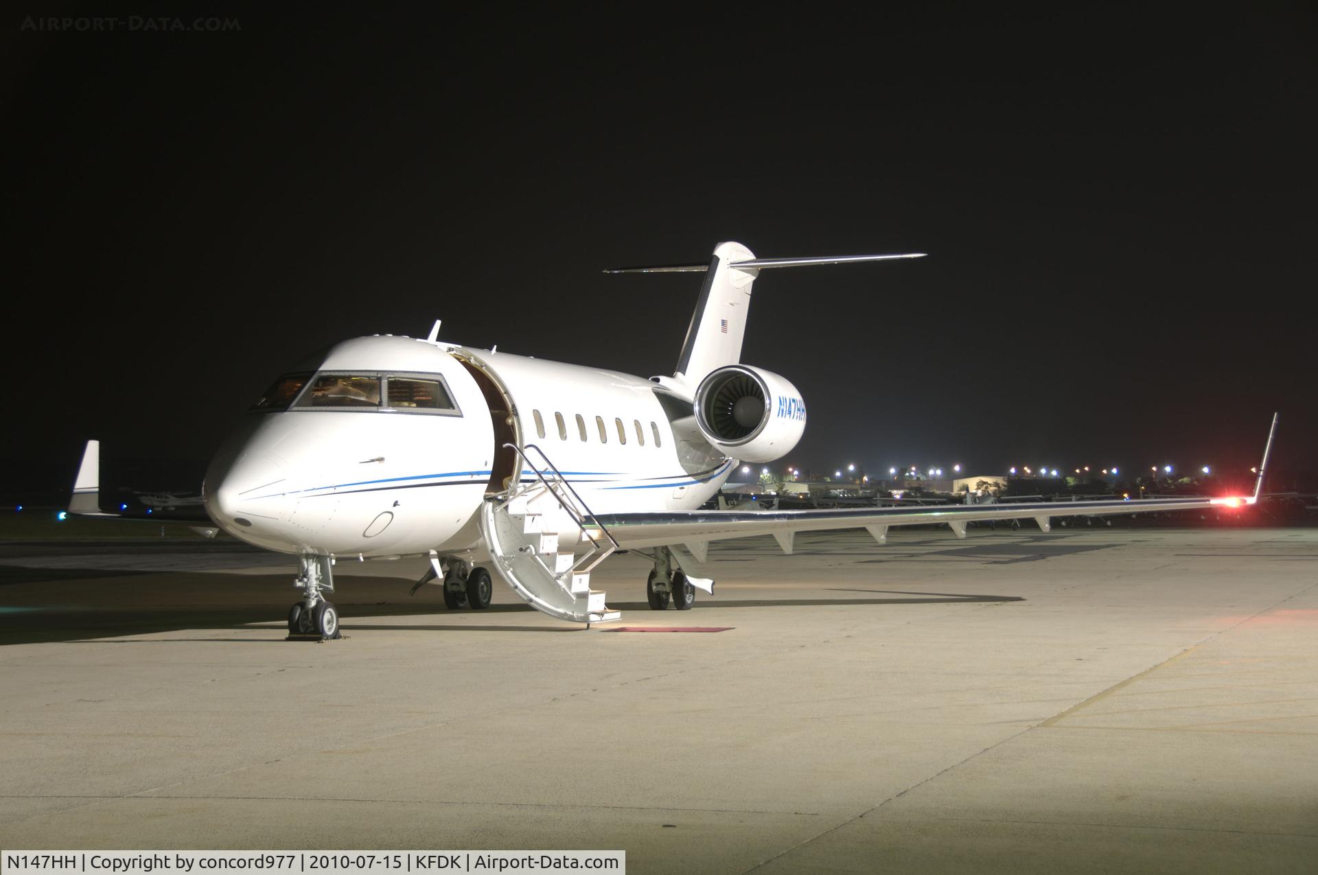 N147HH, 1997 Canadair Challenger 601-3A (CL-600-2B16) C/N 5123, Seen at KFDK on 7/15/2010
