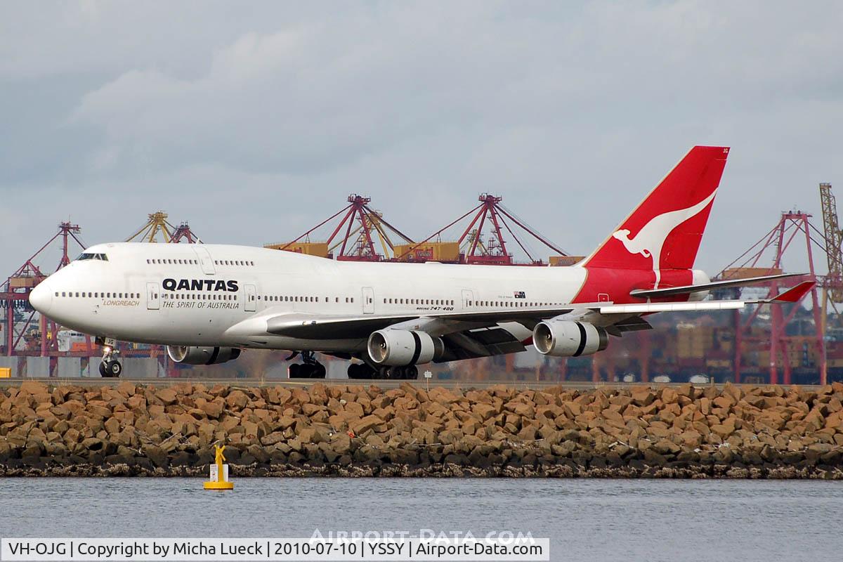 VH-OJG, 1990 Boeing 747-438 C/N 24779, At Sydney
