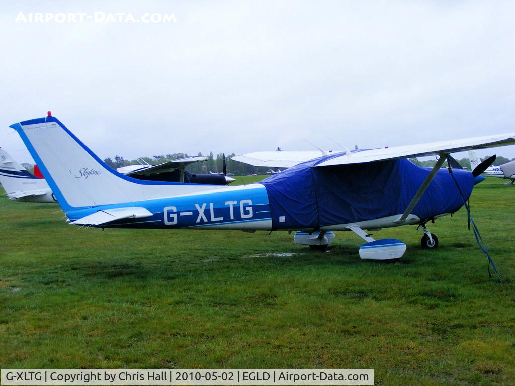 G-XLTG, 1998 Cessna 182S Skylane C/N 182-80234, privately owned