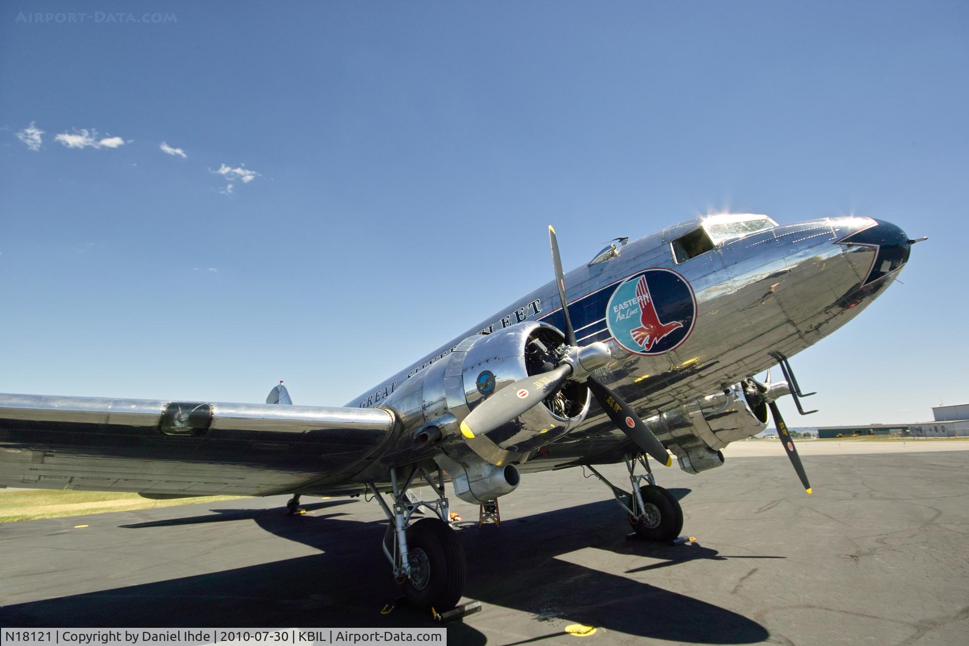 N18121, 1937 Douglas DC-3A (DC-3-201) C/N 1997, Eastern Airlines DC-3