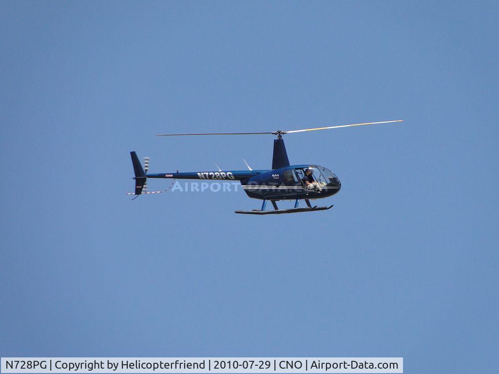 N728PG, 2001 Robinson R44 C/N 1107, Shooting landings and doing auto-rotations, turning north for downwind leg