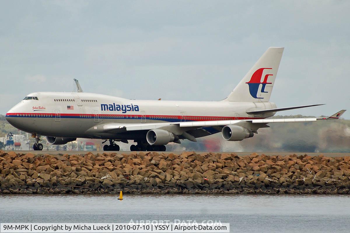 9M-MPK, 1998 Boeing 747-4H6 C/N 28427, At Sydney