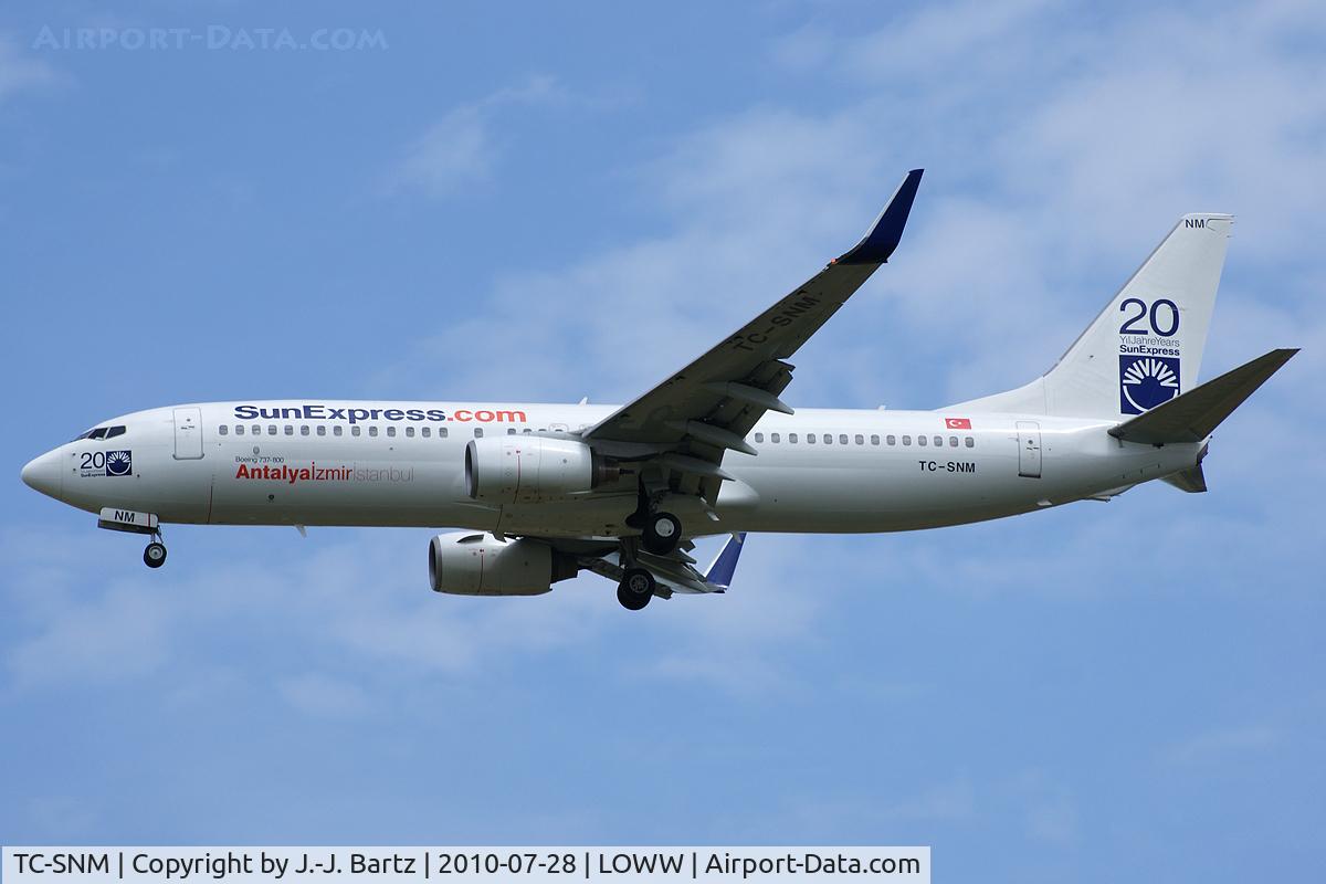 TC-SNM, 2005 Boeing 737-8BK C/N 33023, DSLR-A230 (55-200 mm); www.haj-spotter.de.tf