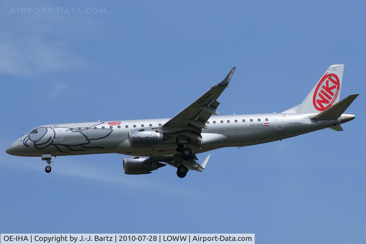 OE-IHA, 2009 Embraer 190LR (ERJ-190-100LR) C/N 19000285, DSLR-A230 (55-200 mm); www.haj-spotter.de.tf