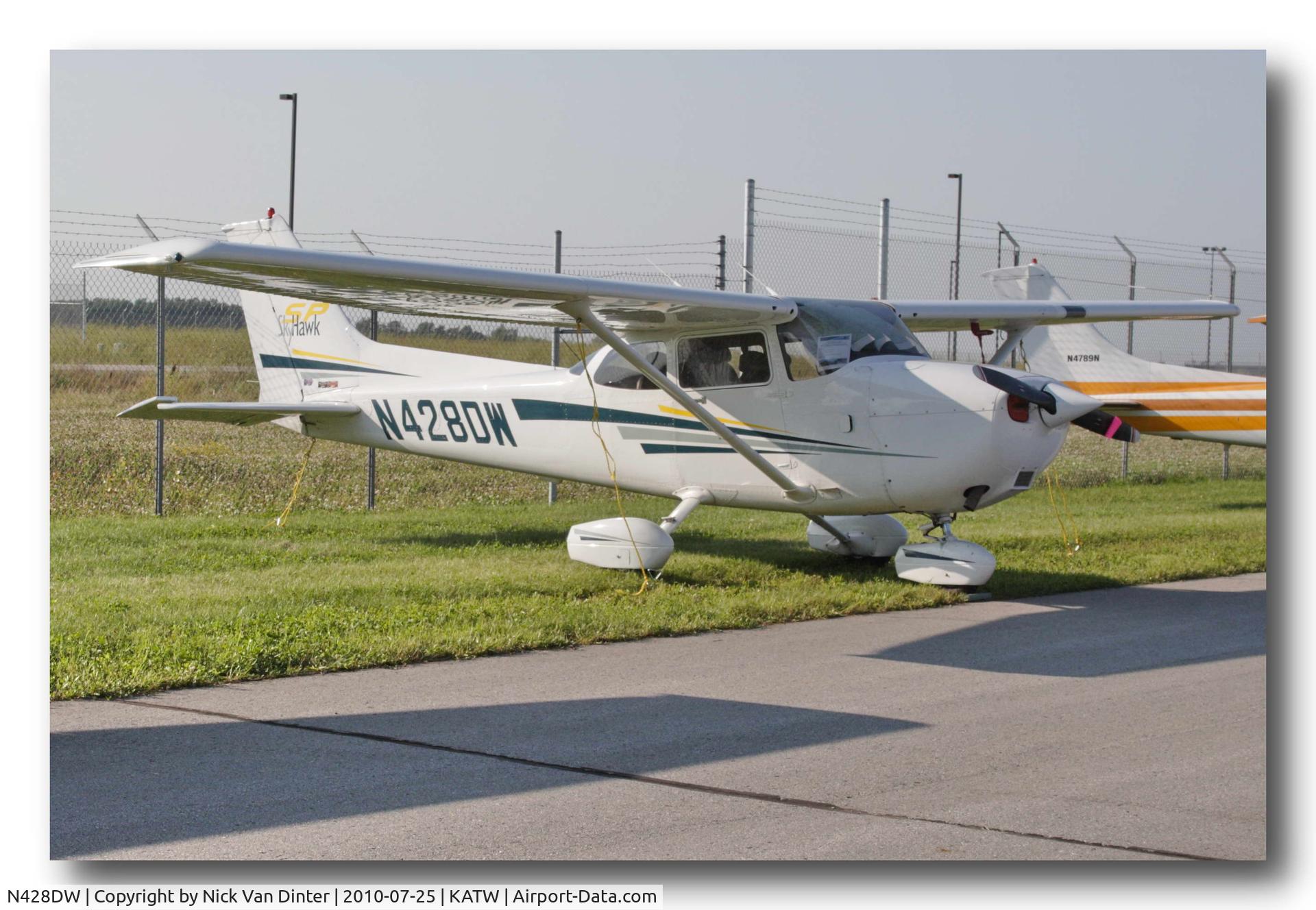 N428DW, 2001 Cessna 172S C/N 172S8708, Sure KATW is nice ... I still want to go to Oshkosh!