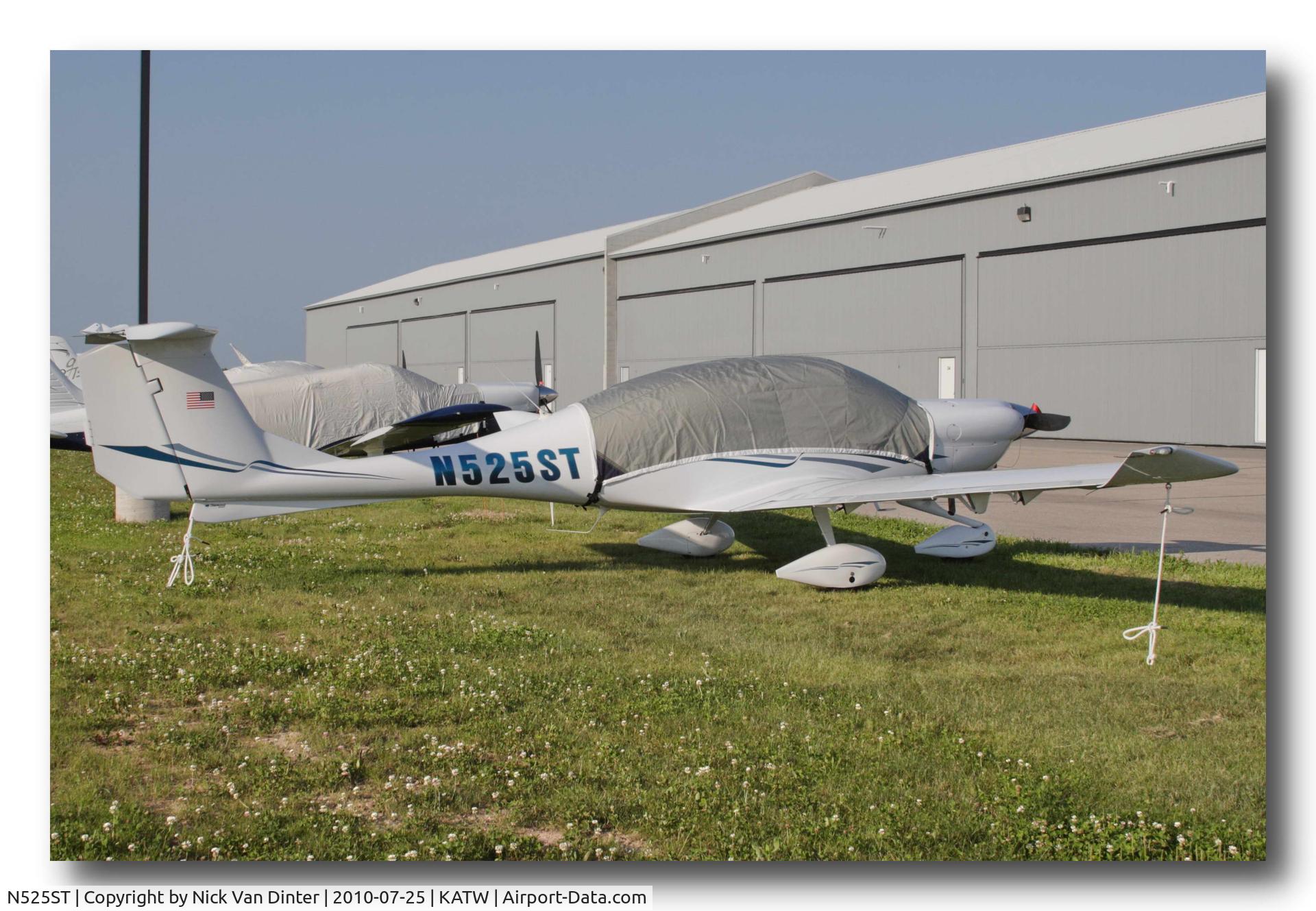 N525ST, 2005 Diamond DA-40 Diamond Star C/N 40.477, Sure KATW is nice ... I still want to go to Oshkosh!