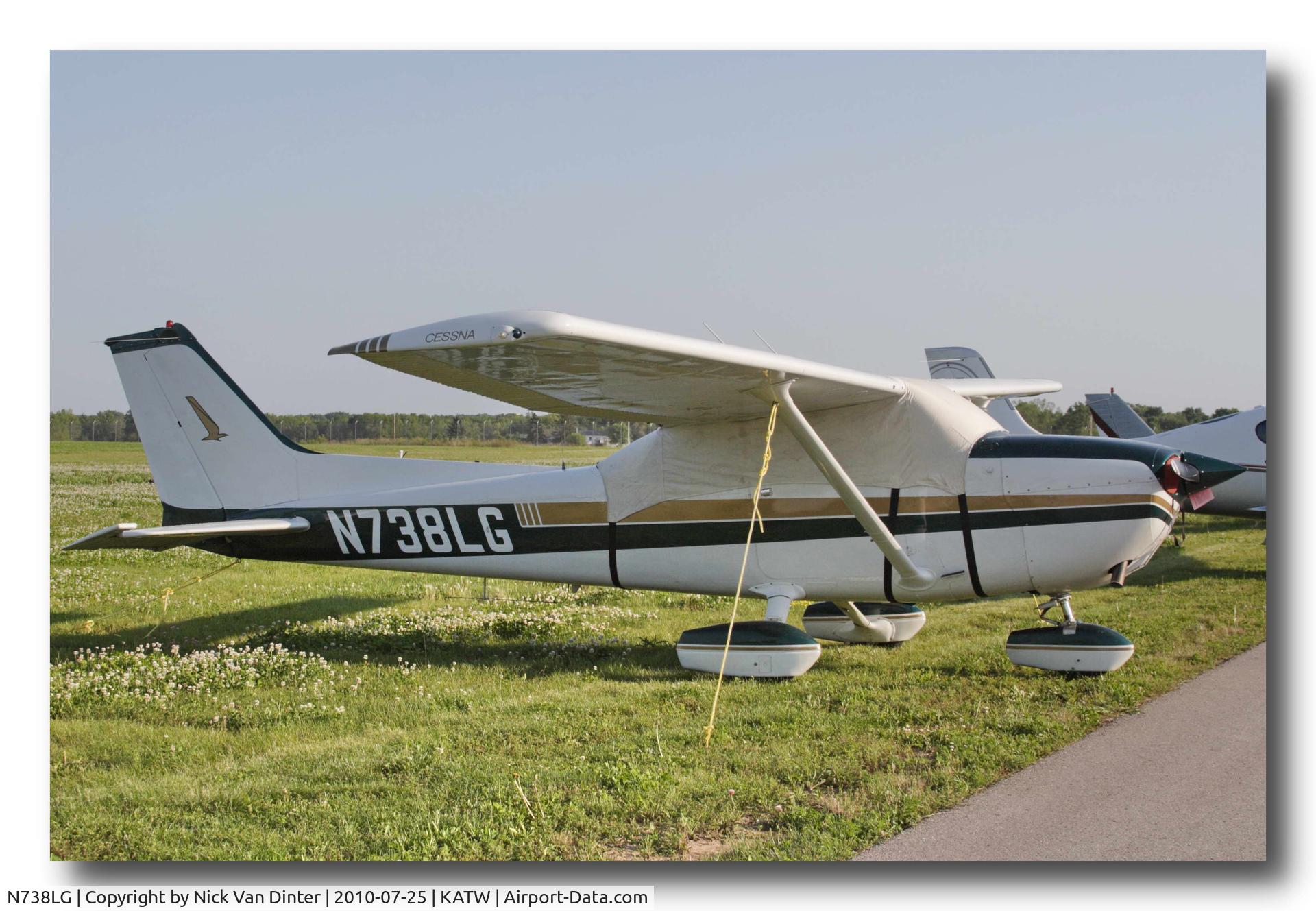 N738LG, 1977 Cessna 172N C/N 17270057, Sure KATW is nice ... I still want to go to Oshkosh!