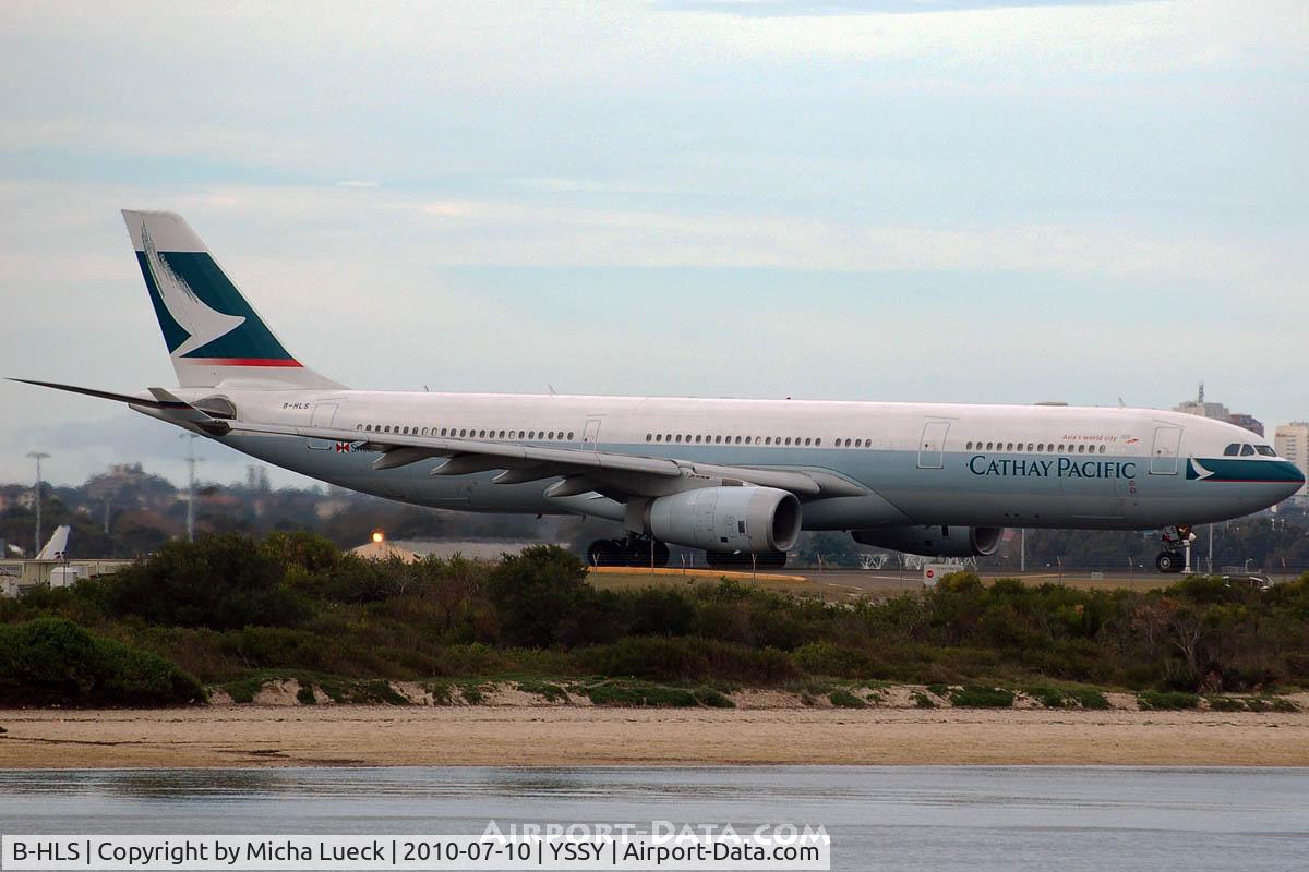 B-HLS, 2001 Airbus A330-343 C/N 423, At Sydney