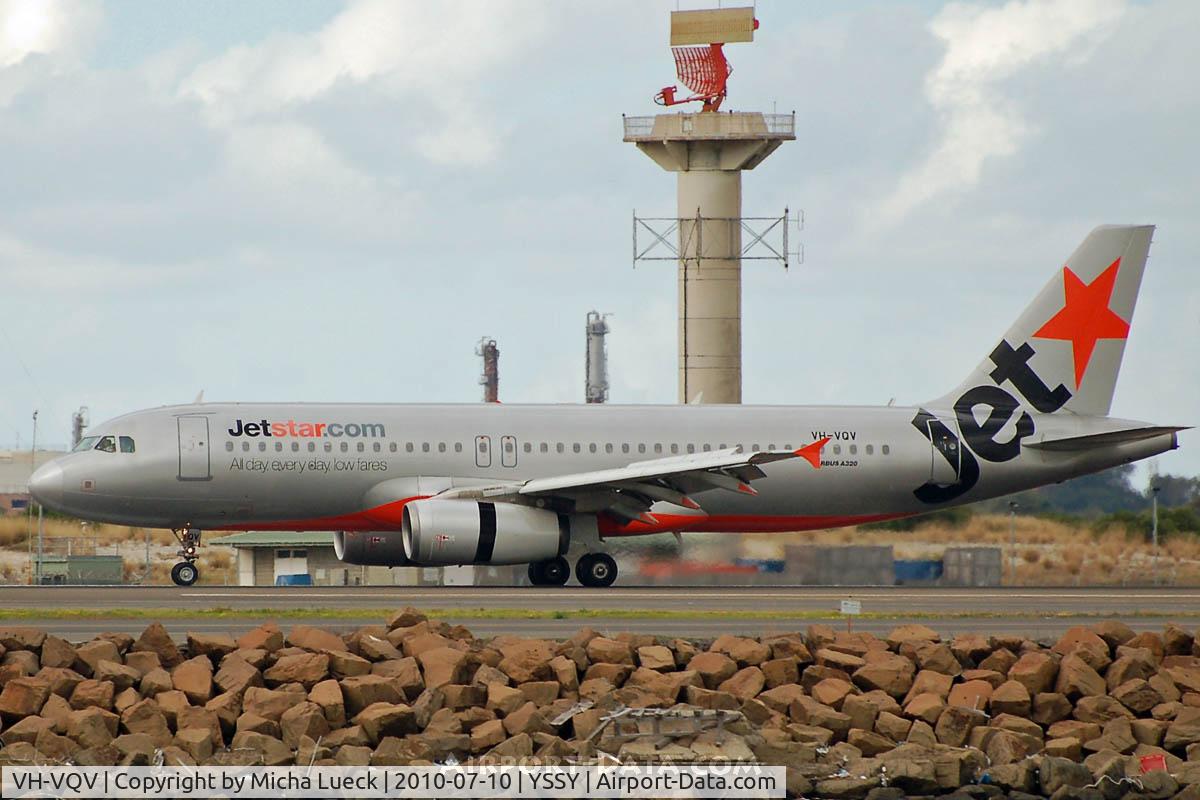 VH-VQV, 2004 Airbus A320-232 C/N 2338, At Sydney