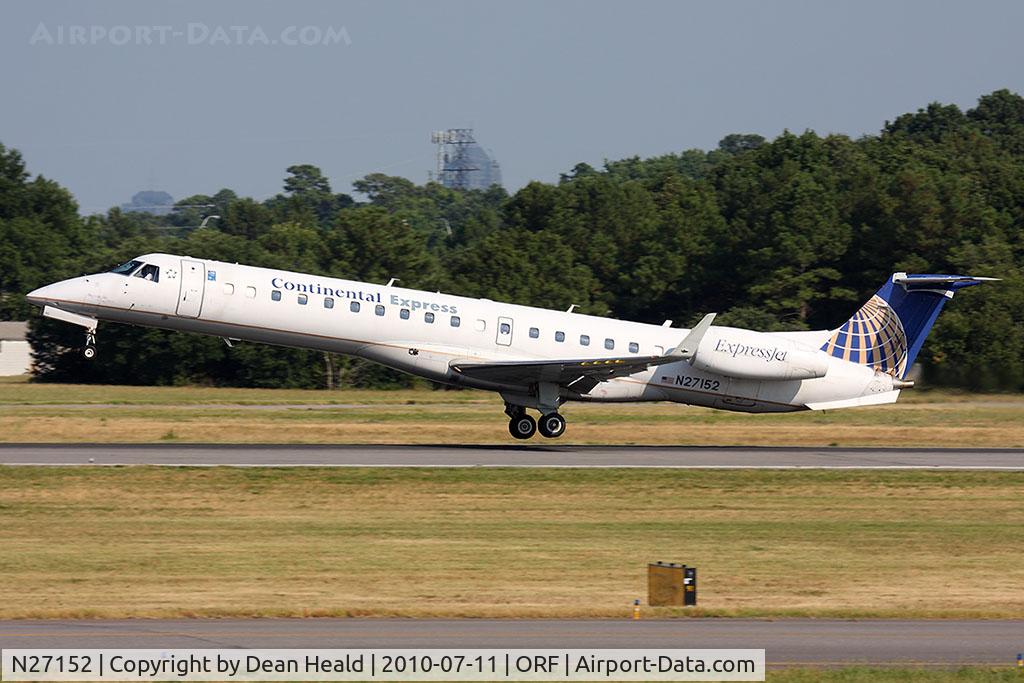 N27152, 2003 Embraer ERJ-145XR (EMB-145XR) C/N 145759, Continental Express (ExpressJet Airlines) N27152 (FLT BTA2901) departing RWY 5 en route to Houston Bush Intercontinental Airport (KIAH).
