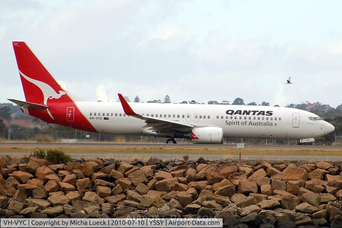 VH-VYC, 2004 Boeing 737-838 C/N 33991, At Sydney