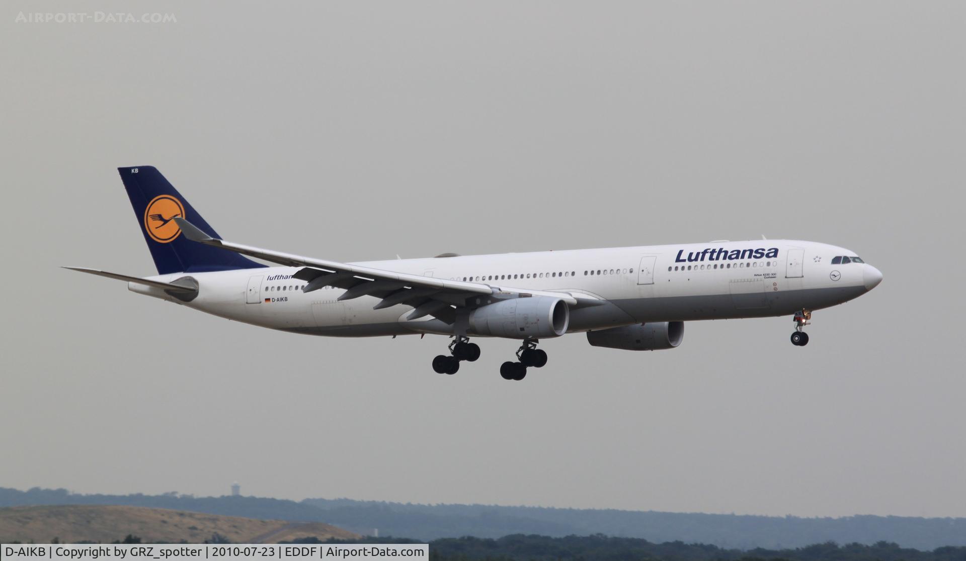 D-AIKB, 2004 Airbus A330-343X C/N 576, ...