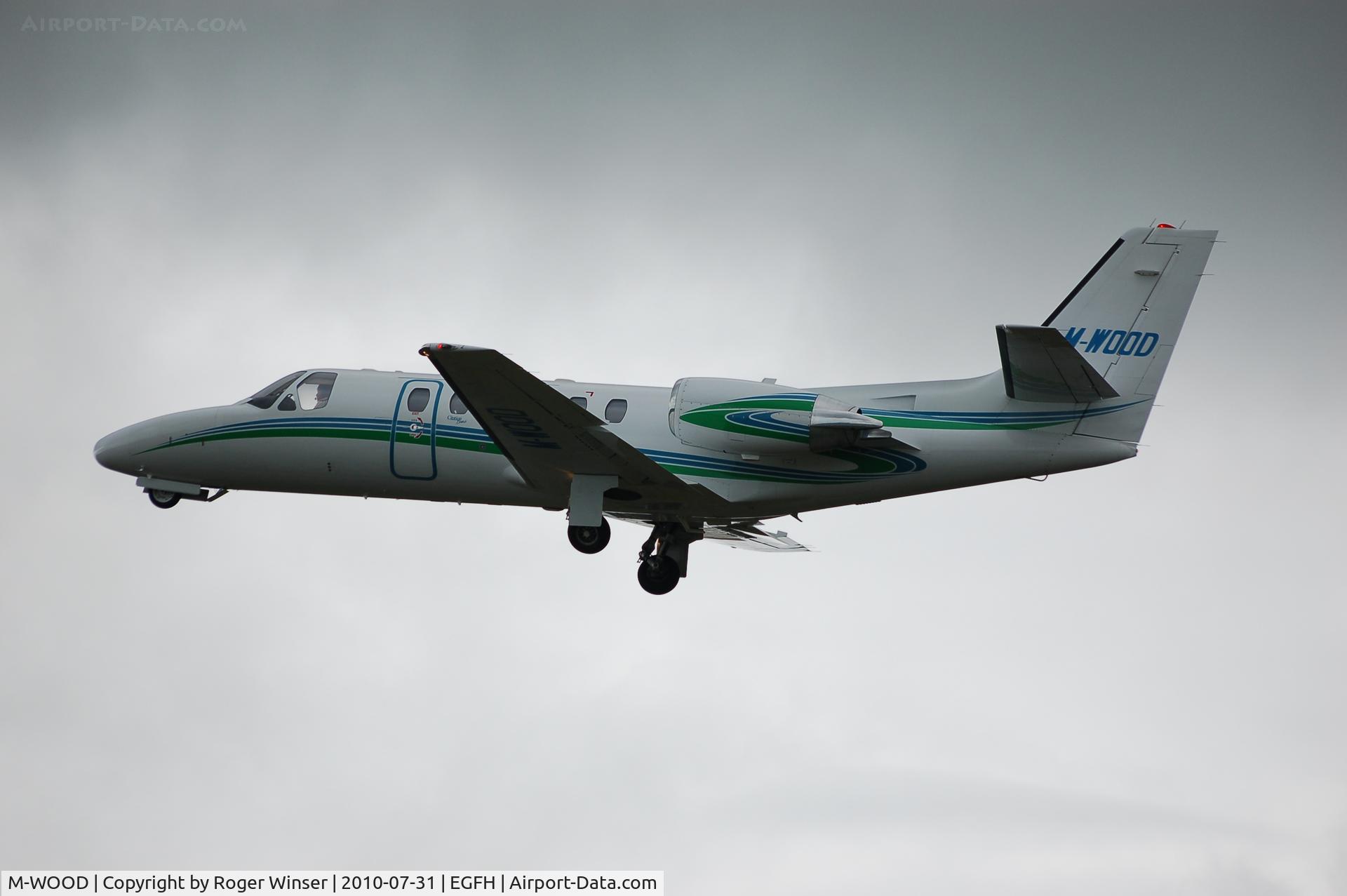 M-WOOD, 2002 Cessna 550 Citation Bravo C/N 550-1042, Citation Bravo of Horizon Air Charter departing Swansea Airport