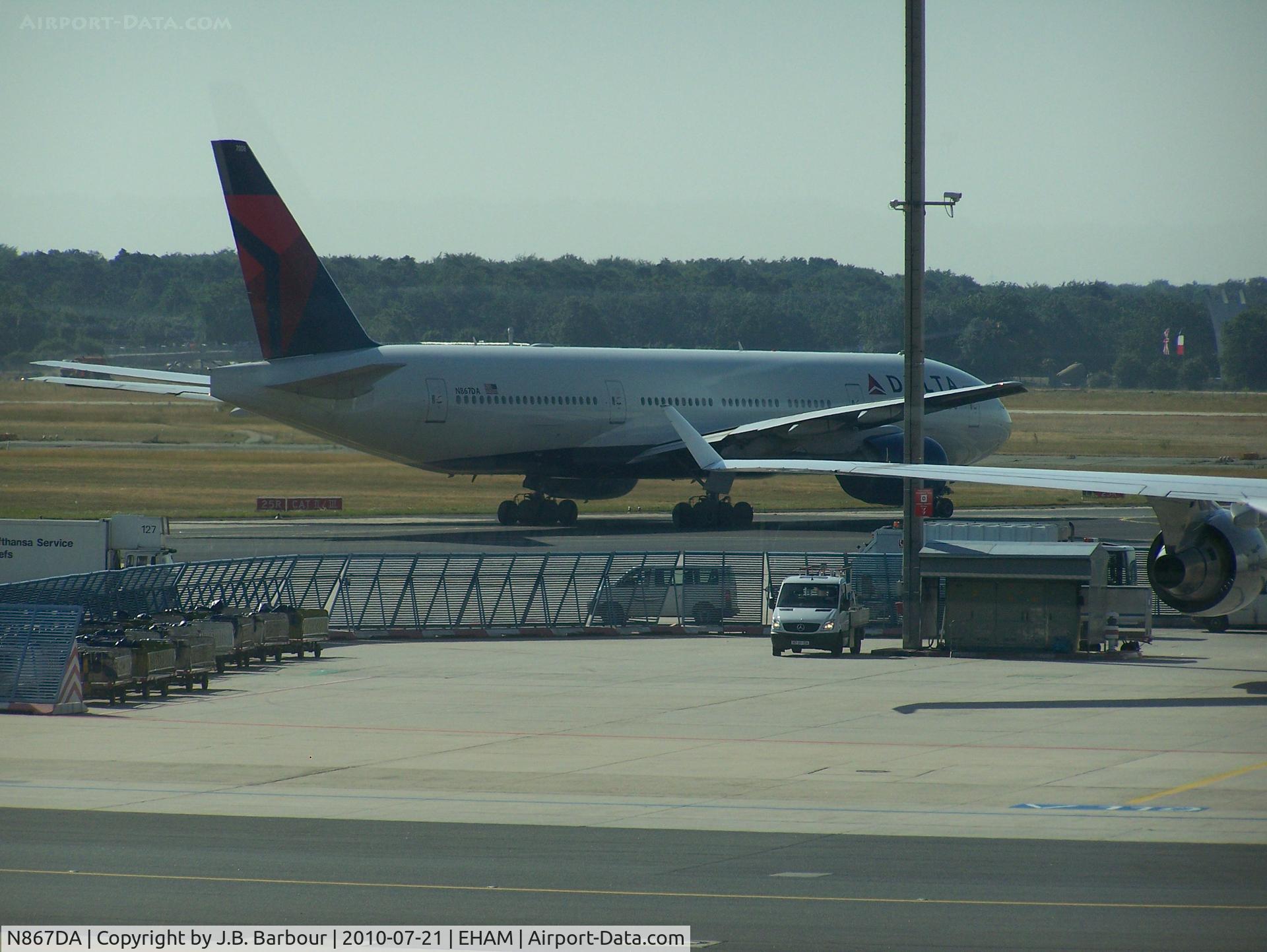 N867DA, 2002 Boeing 777-232 C/N 29743, N/A
