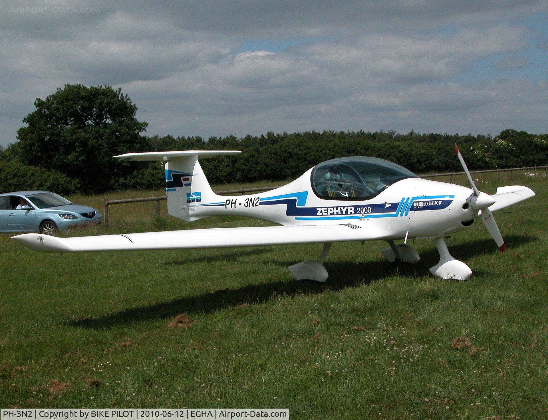 PH-3N2, 2001 ATEC Zephyr 2000 C/N Z420801A, NICE DUTCH VISITOR