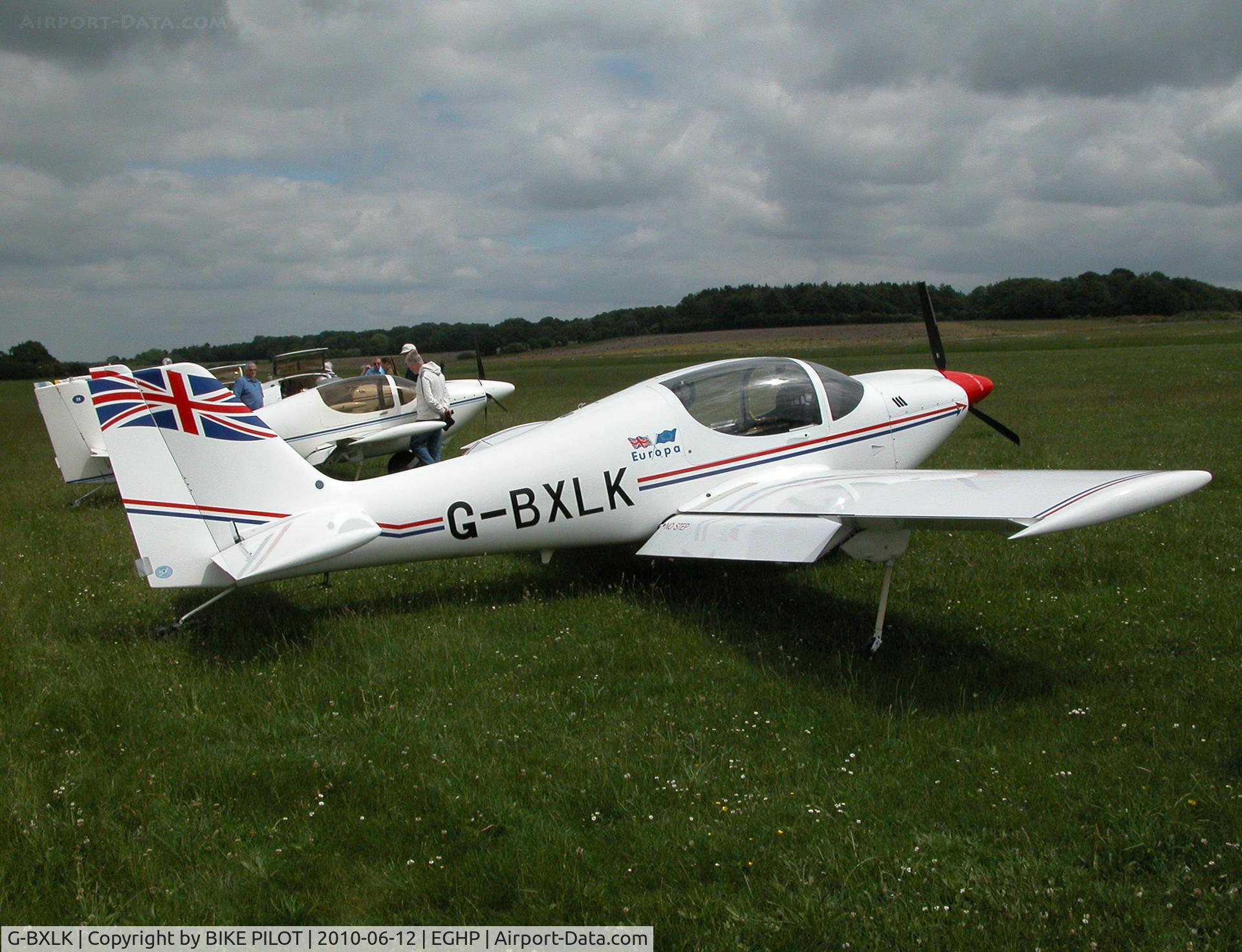 G-BXLK, 1998 Europa Monowheel C/N PFA 247-12613, LIMA KILO WITH PATRIOTIC TAIL FEATHERS