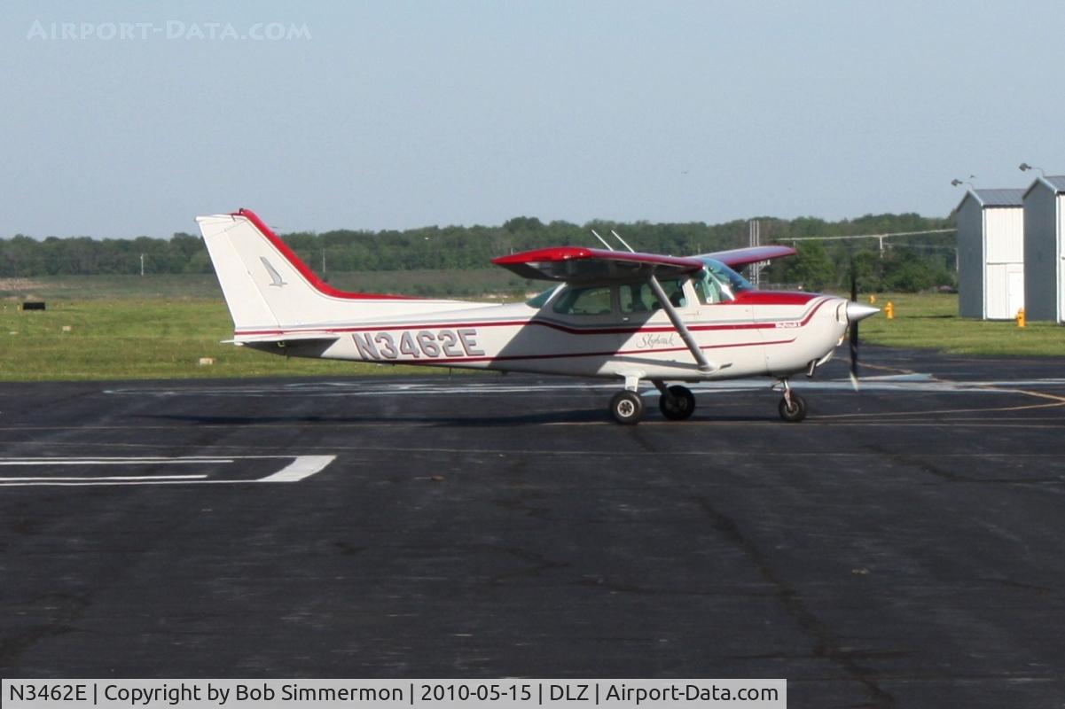 N3462E, 1978 Cessna 172N C/N 17271555, Arriving at Delaware, Ohio during the EAA fly-in breakfast.