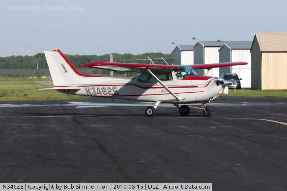 N3462E, 1978 Cessna 172N C/N 17271555, Arriving at Delaware, Ohio during the EAA fly-in breakfast.
