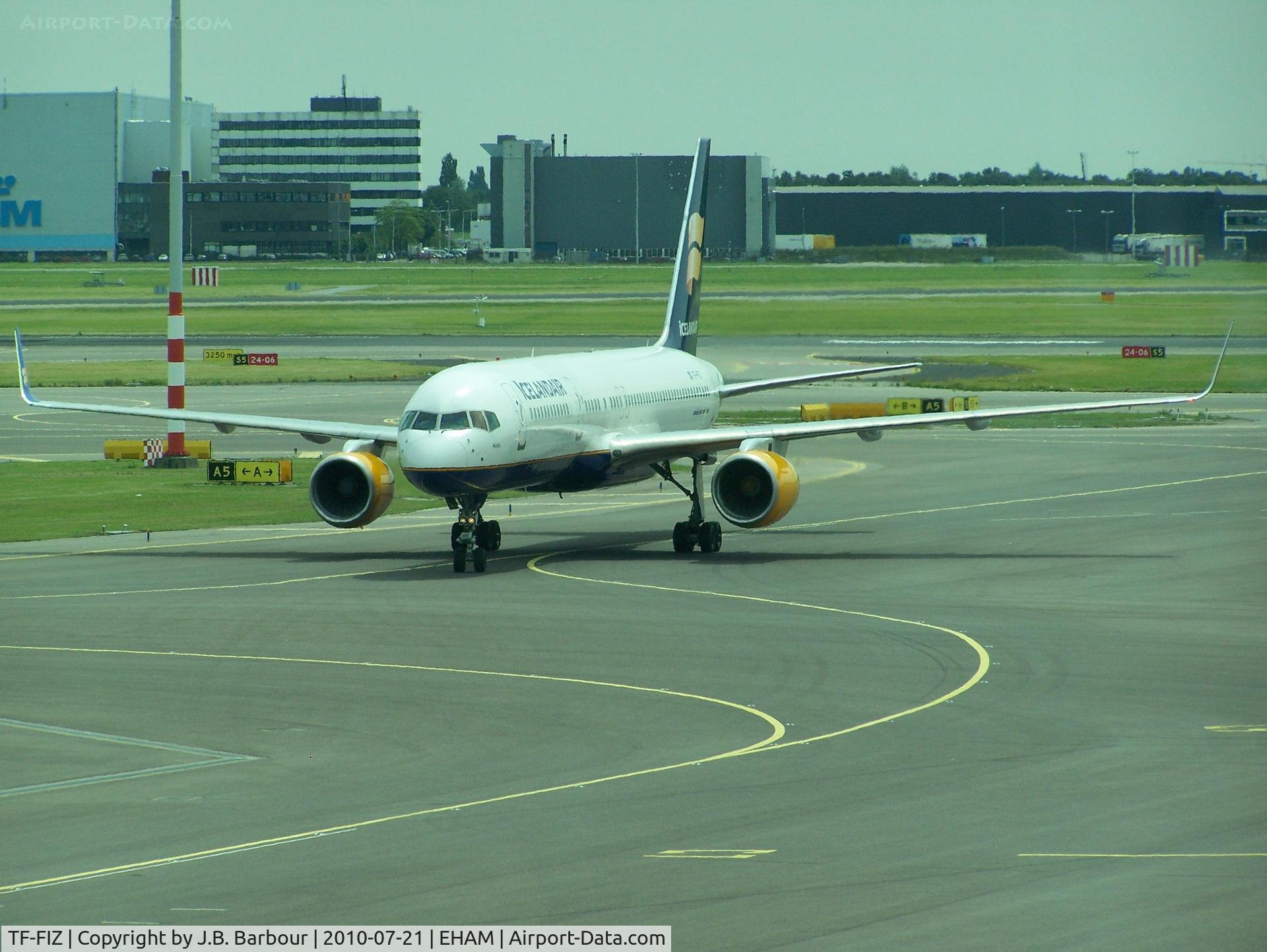 TF-FIZ, 2000 Boeing 757-256 C/N 30052, N/A