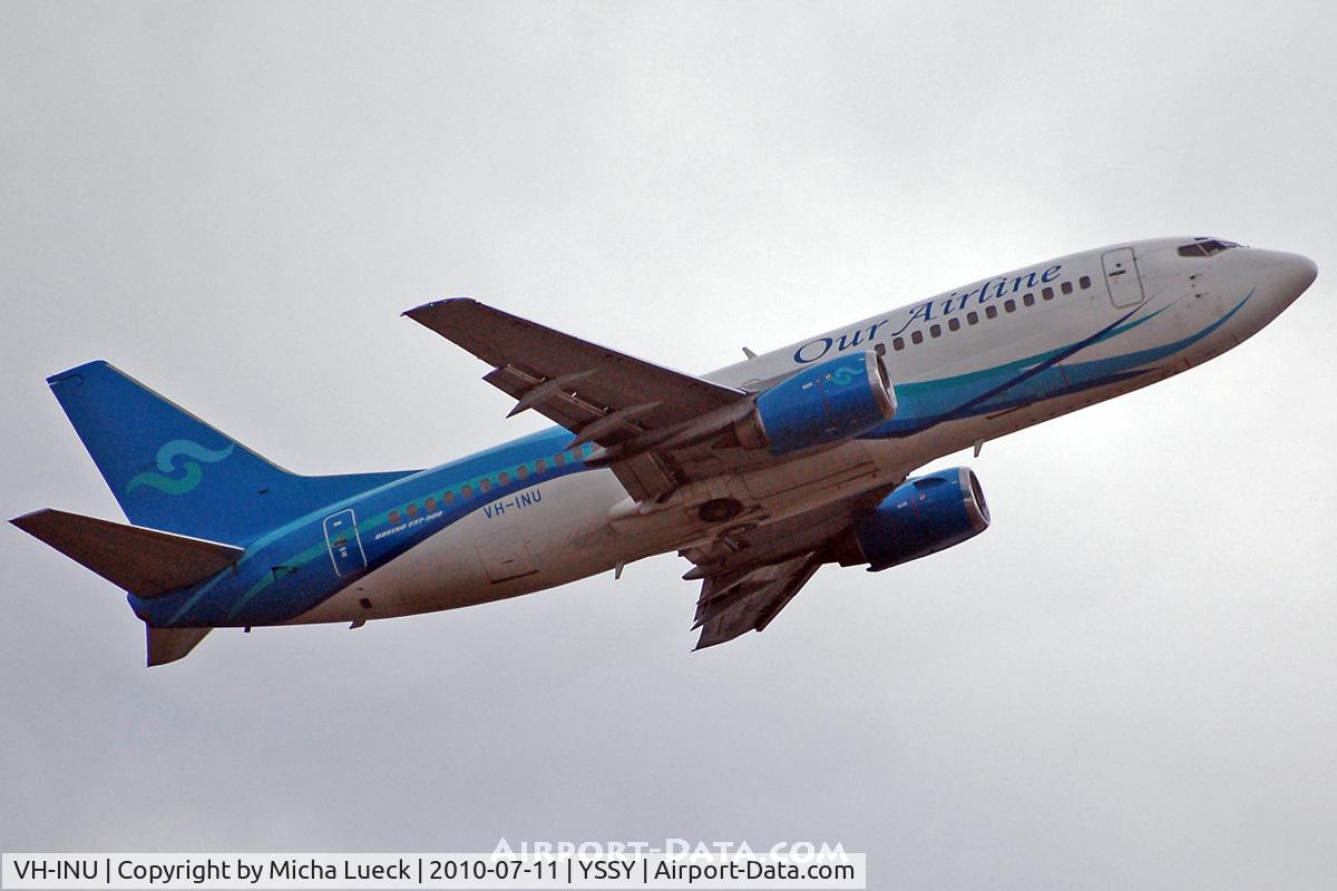 VH-INU, 1987 Boeing 737-3Y0 C/N 23684, At Sydney
