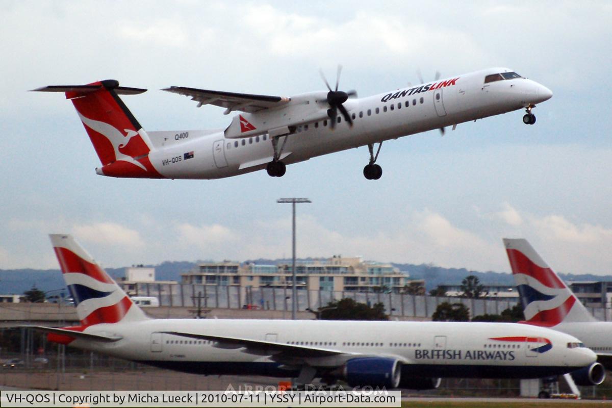 VH-QOS, 2009 De Havilland Canada DHC-8-402Q Dash 8 C/N 4263, At Sydney