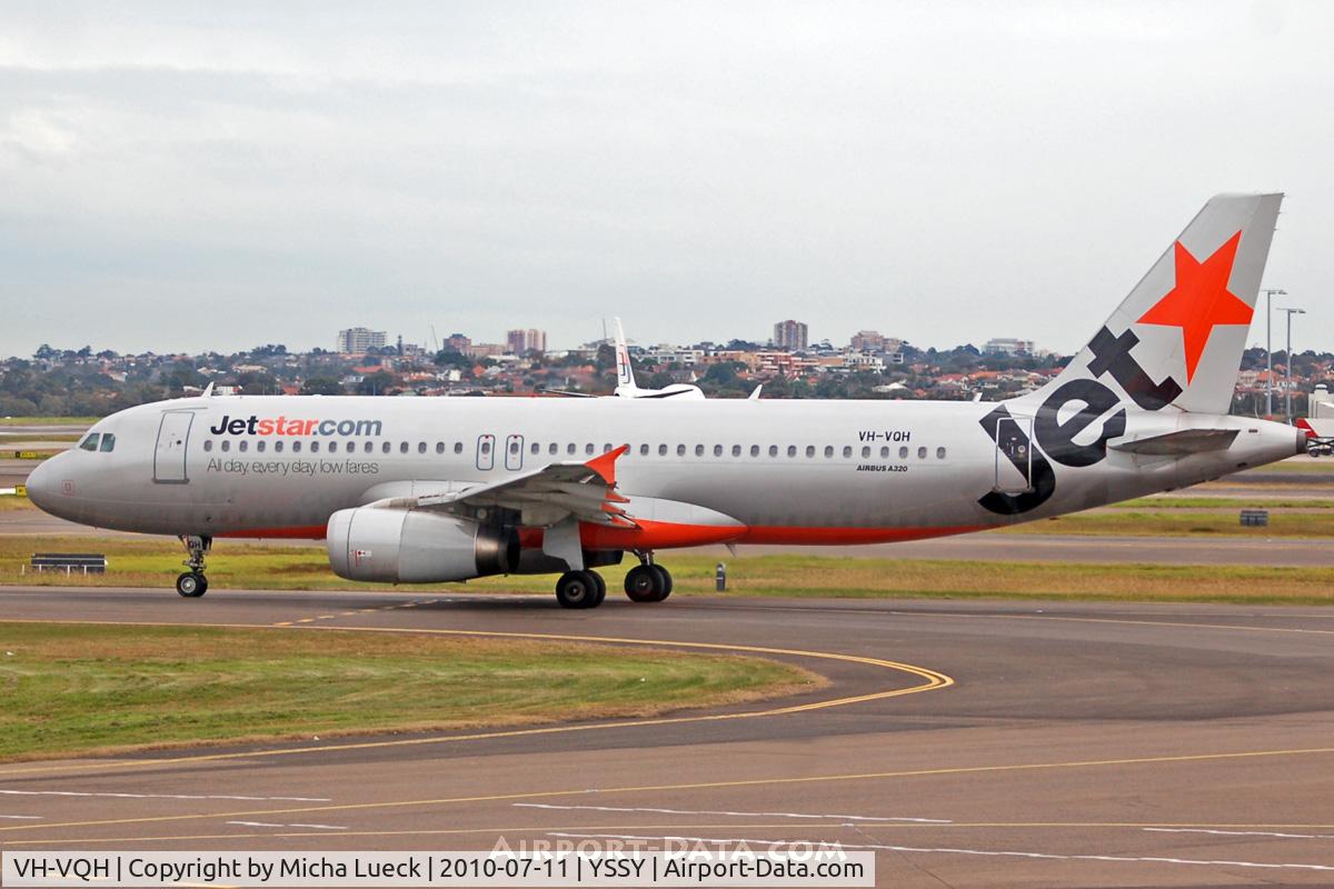 VH-VQH, 2006 Airbus A320-232 C/N 2766, At Sydney