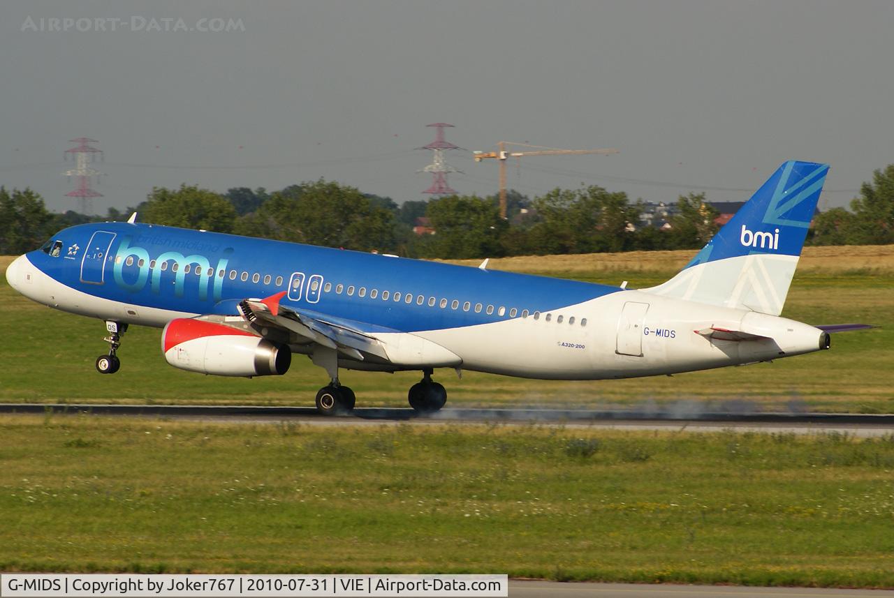 G-MIDS, 2001 Airbus A320-232 C/N 1424, BMI