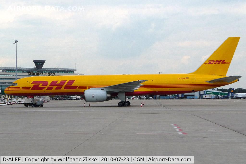D-ALEE, 1984 Boeing 757-236/SF C/N 22183, visitor