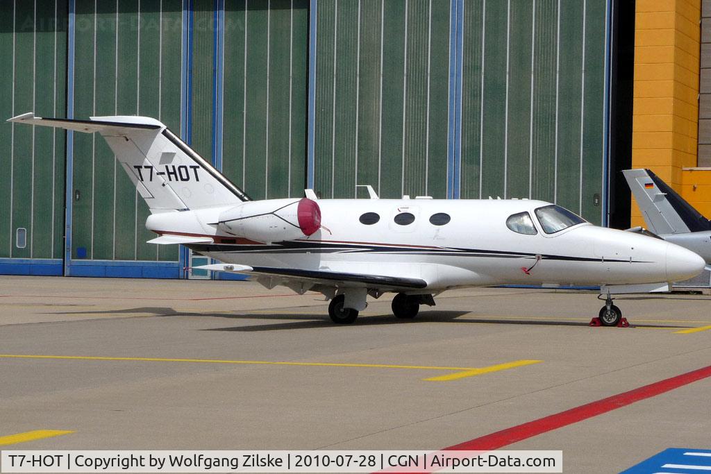 T7-HOT, 2009 Cessna 510 Citation Mustang Citation Mustang C/N 510-0190, visitor