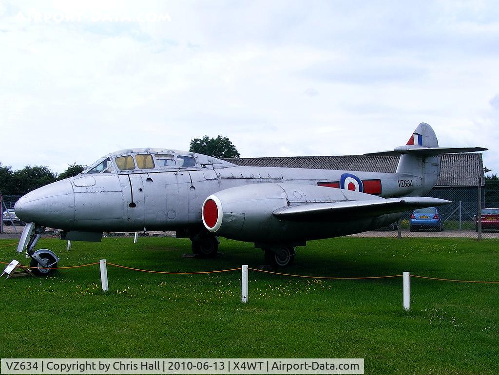 VZ634, Gloster Meteor T.7 C/N Not found VZ634, at the Newark Air Museum