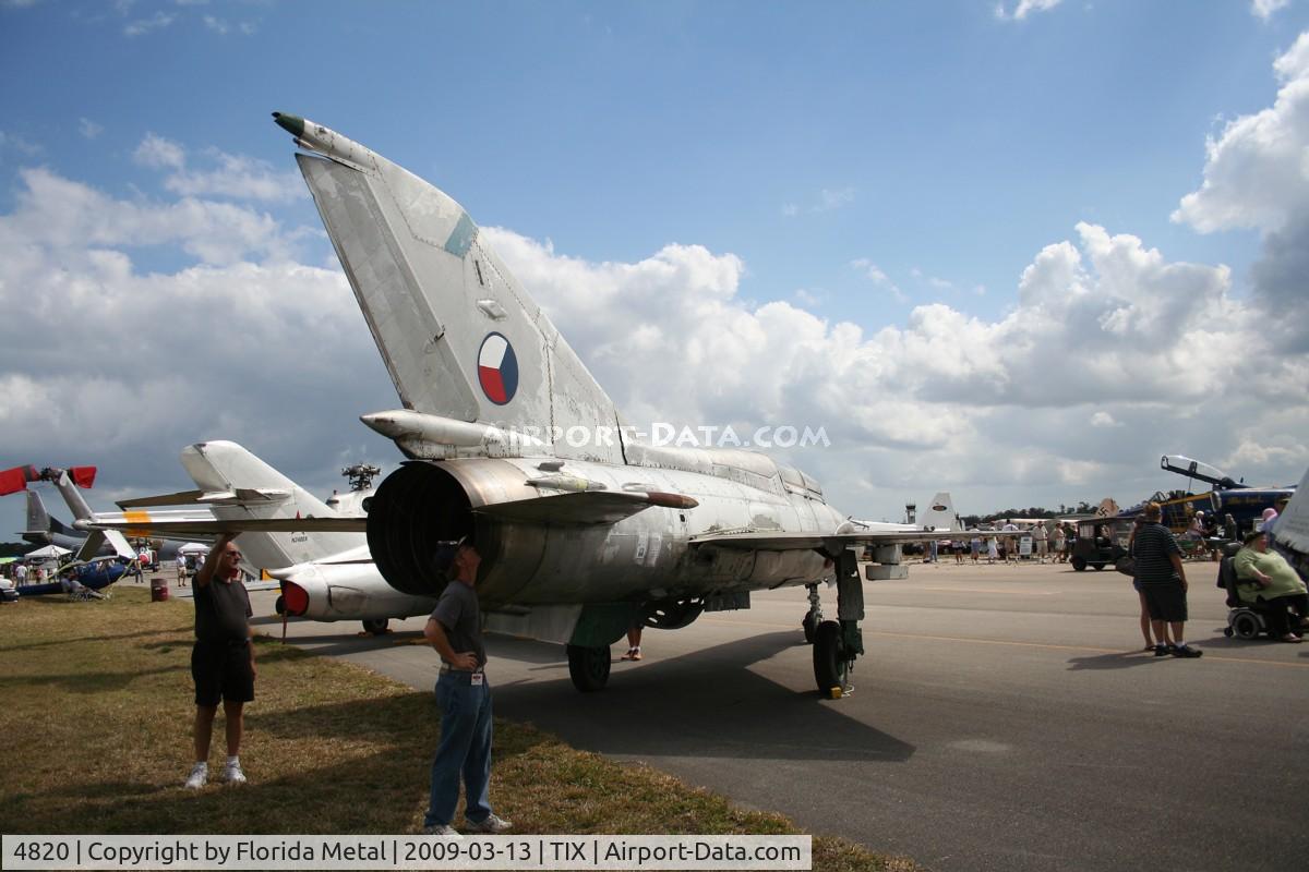 4820, Mikoyan-Gurevich MiG-21U C/N Y1001, Mig-21