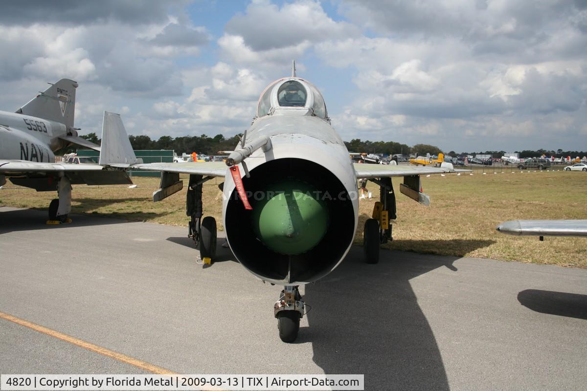 4820, Mikoyan-Gurevich MiG-21U C/N Y1001, Mig-21