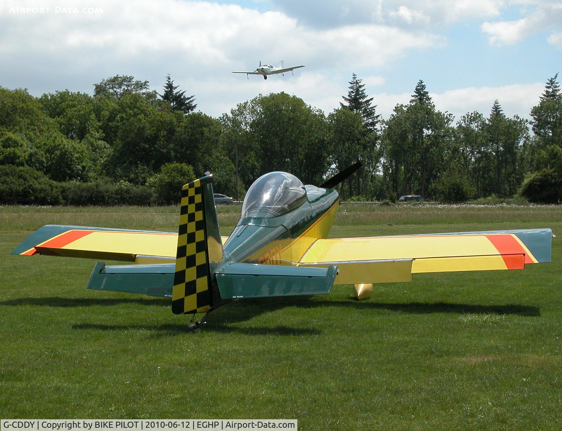 G-CDDY, 2000 Vans RV-8 C/N 80912, VISITING RV-8