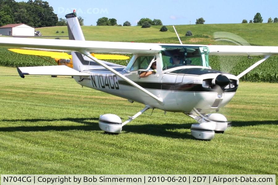 N704CG, 1976 Cessna 150M C/N 15078500, Departing the Father's Day breakfast fly-in, Beach City, Ohio.
