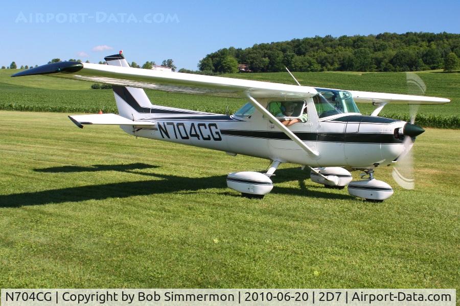 N704CG, 1976 Cessna 150M C/N 15078500, Departing the Father's Day breakfast fly-in, Beach City, Ohio.