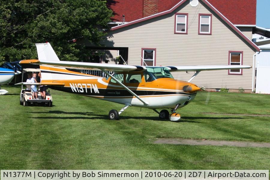 N1377M, 1972 Cessna 172L C/N 17260577, Departing the Father's Day breakfast fly-in, Beach City, Ohio.