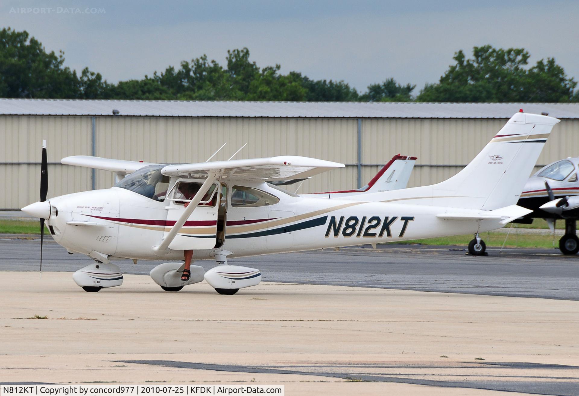 N812KT, 1978 Cessna 182Q Skylane C/N 18266016, Seen at KFDK on 7/25/2010